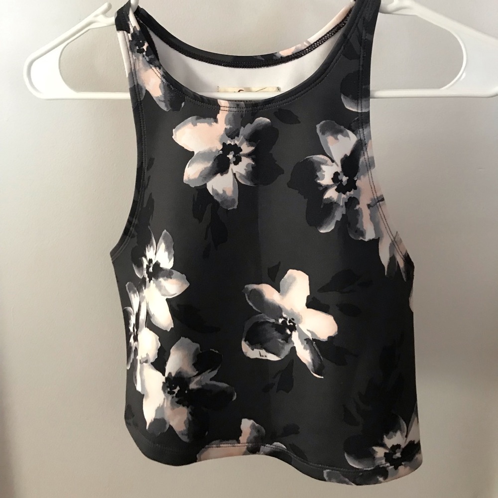 Hollister crop top